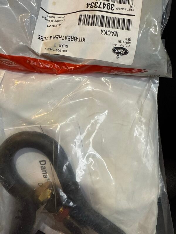 3947334 Volvo Housing Breather and Tube Kit